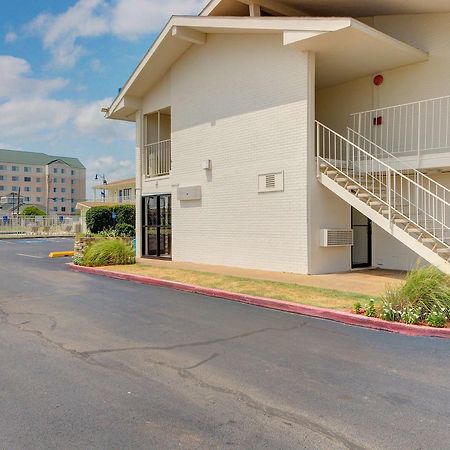 Motel 6 - Oklahoma City Airport Εξωτερικό φωτογραφία