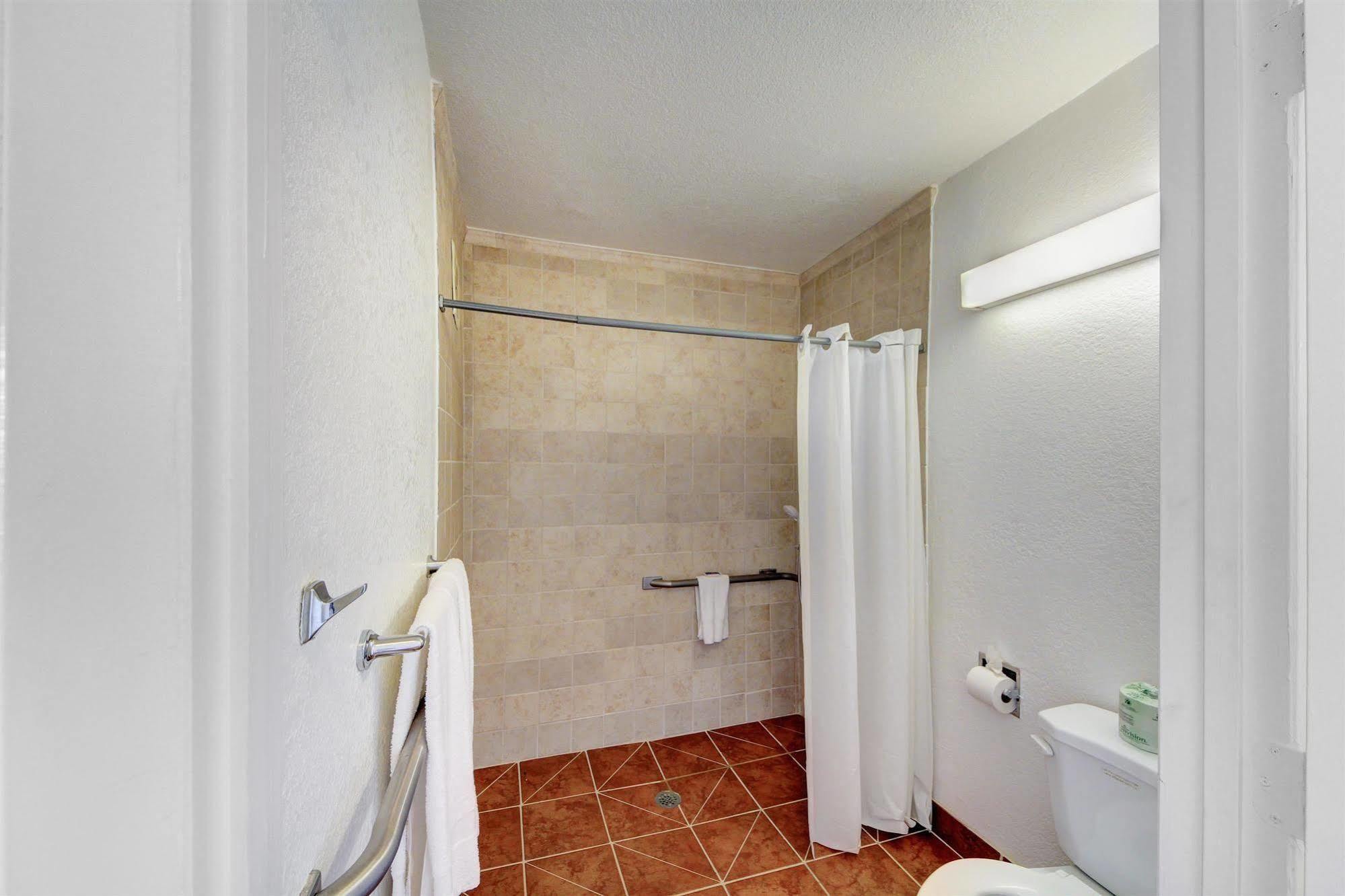 Motel 6 - Oklahoma City Airport Εξωτερικό φωτογραφία