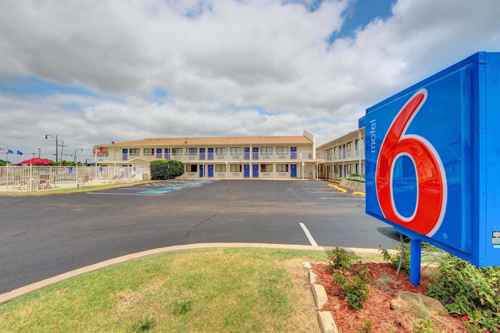 Motel 6 - Oklahoma City Airport Εξωτερικό φωτογραφία