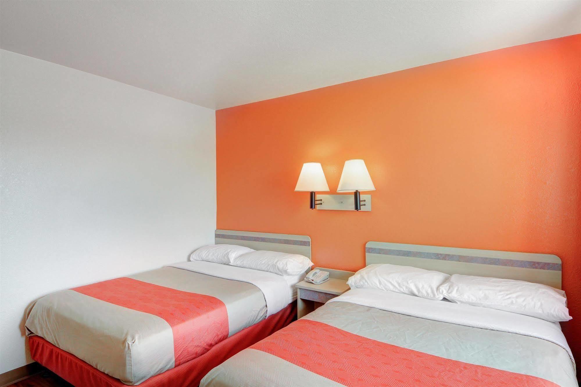 Motel 6 - Oklahoma City Airport Εξωτερικό φωτογραφία